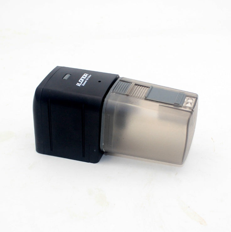 The Aqua Auto-Feeder